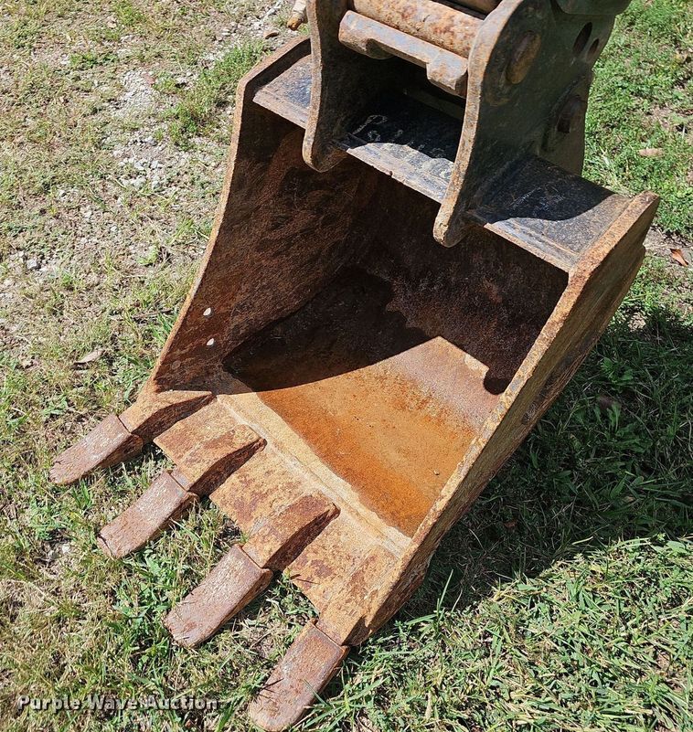 image for item OG9405 2013 Hyundai ROBEX 27Z-9  mini excavator