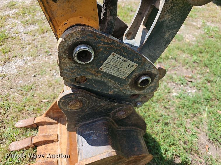 image for item OG9405 2013 Hyundai ROBEX 27Z-9  mini excavator