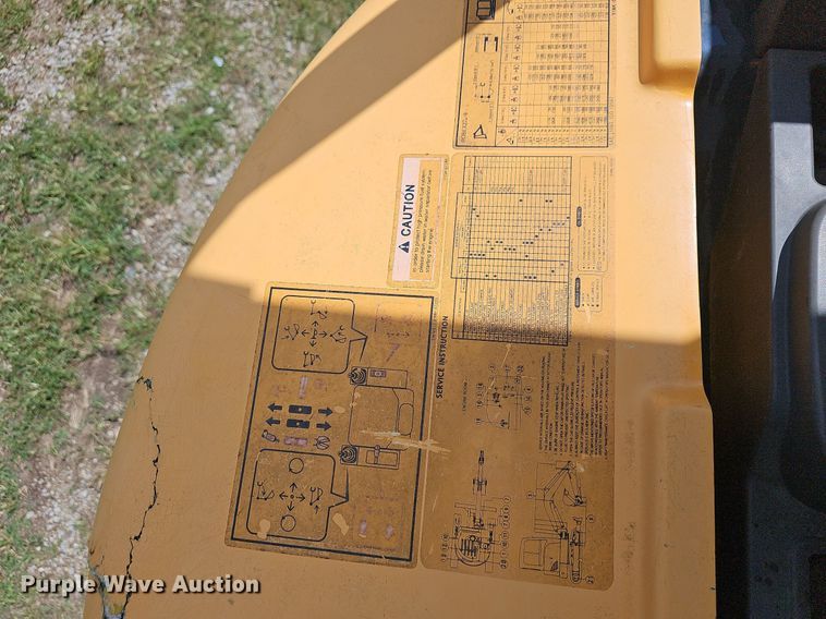 image for item OG9405 2013 Hyundai ROBEX 27Z-9  mini excavator