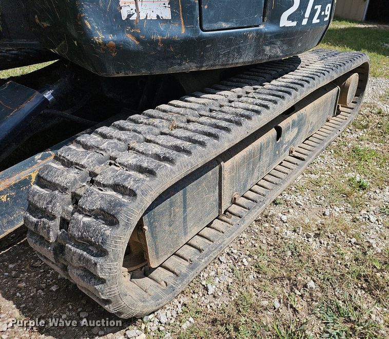 image for item OG9405 2013 Hyundai ROBEX 27Z-9  mini excavator