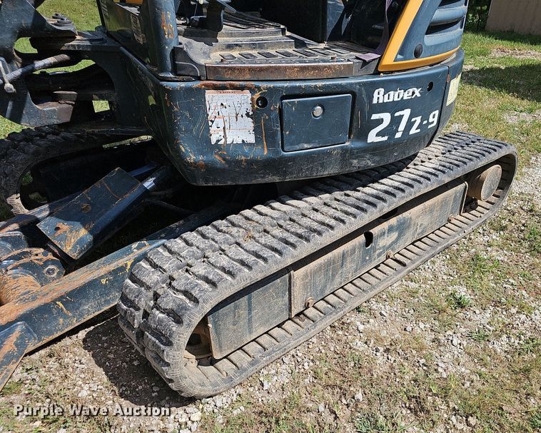 image for item OG9405 2013 Hyundai ROBEX 27Z-9  mini excavator