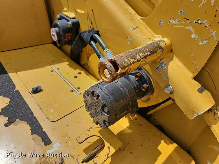 image for item OG9409 2006 Vermeer BC1000XL  wood chipper