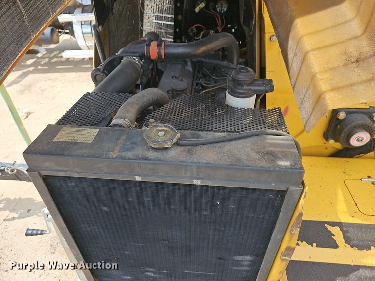 image for item OG9409 2006 Vermeer BC1000XL  wood chipper