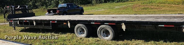 image for item OG9410 2006 Apache equipment trailer