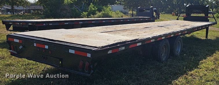 image for item OG9411 2008 Lone Star  32' equipment trailer