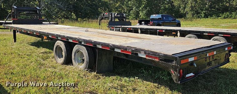 image for item OG9411 2008 Lone Star  32' equipment trailer