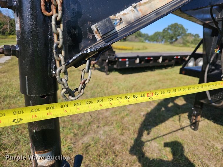 image for item OG9411 2008 Lone Star  32' equipment trailer