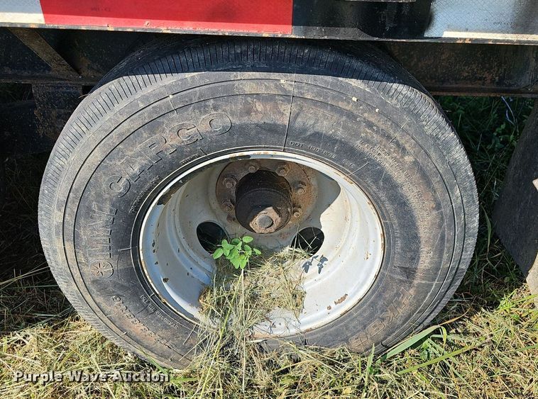 image for item OG9411 2008 Lone Star  32' equipment trailer