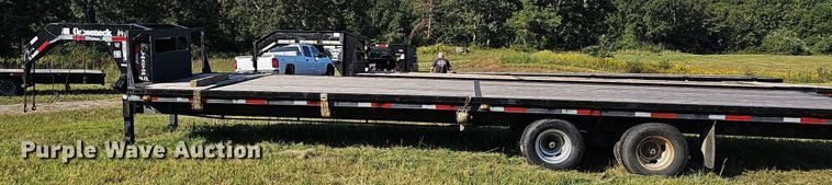 image for item OG9412 2007 Gooseneck A10A2  equipment trailer