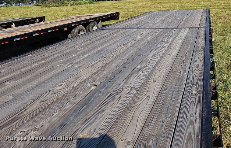 image for item OG9412 2007 Gooseneck A10A2  equipment trailer