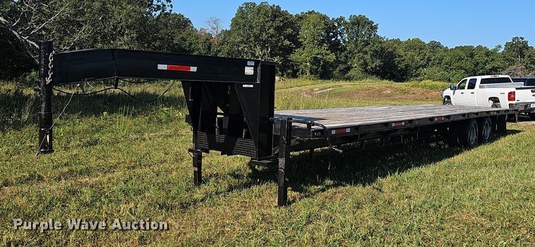 image for item OG9413 1996 L&M  equipment trailer