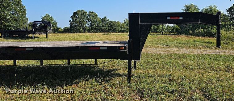 image for item OG9413 1996 L&M  equipment trailer