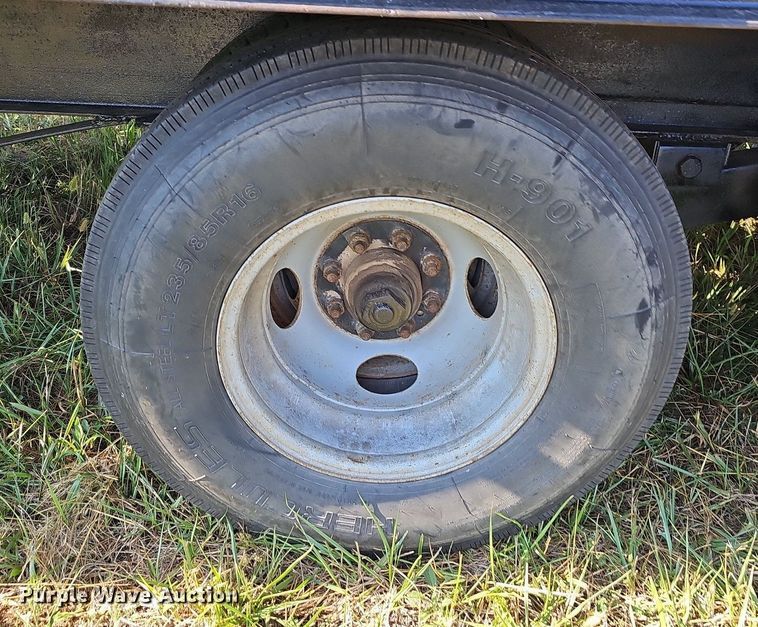 image for item OG9413 1996 L&M  equipment trailer