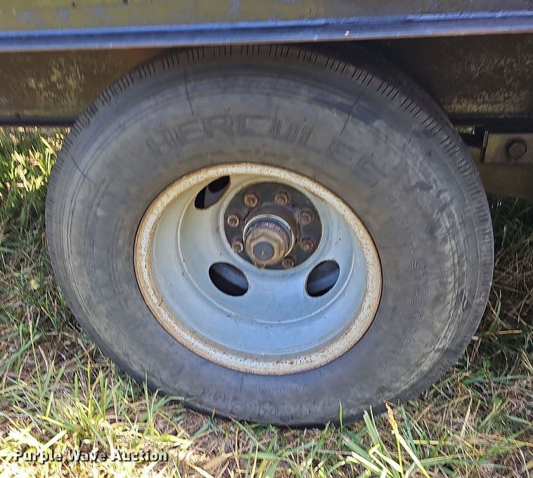 image for item OG9413 1996 L&M  equipment trailer