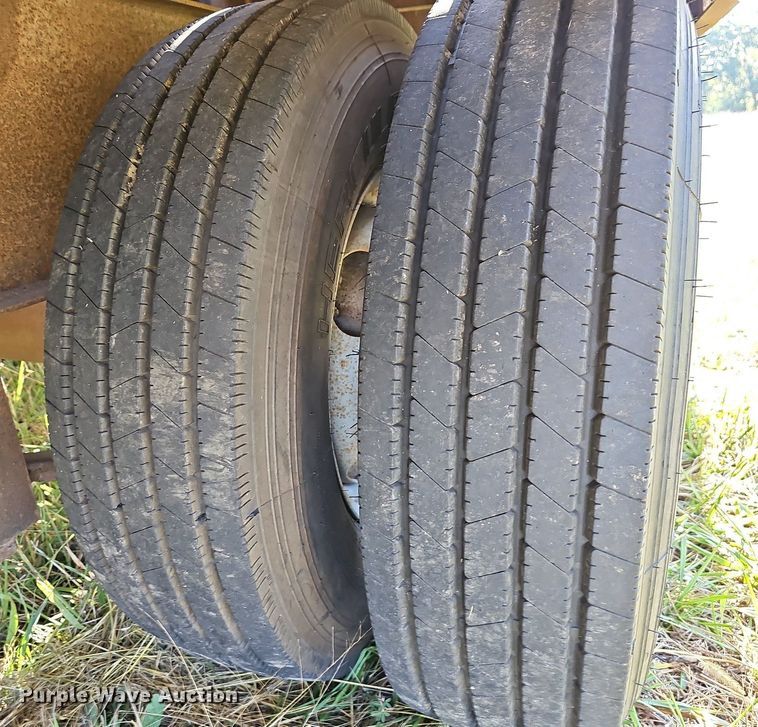 image for item OG9413 1996 L&M  equipment trailer