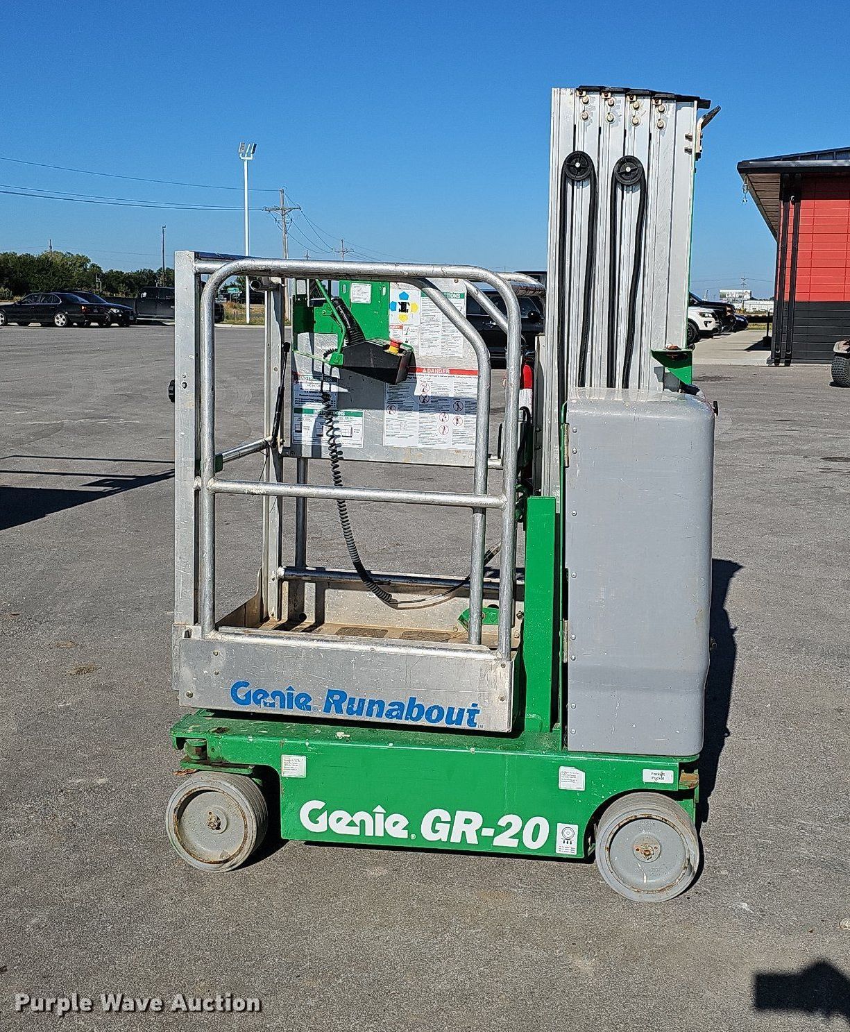 2019 Genie GR20 vertical lift in Waterloo, NE Item DQ1169 sold Purple Wave