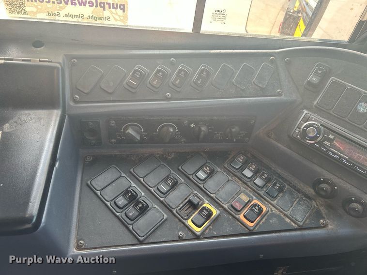 image for item DJ6299 2014 Blue Bird  school bus