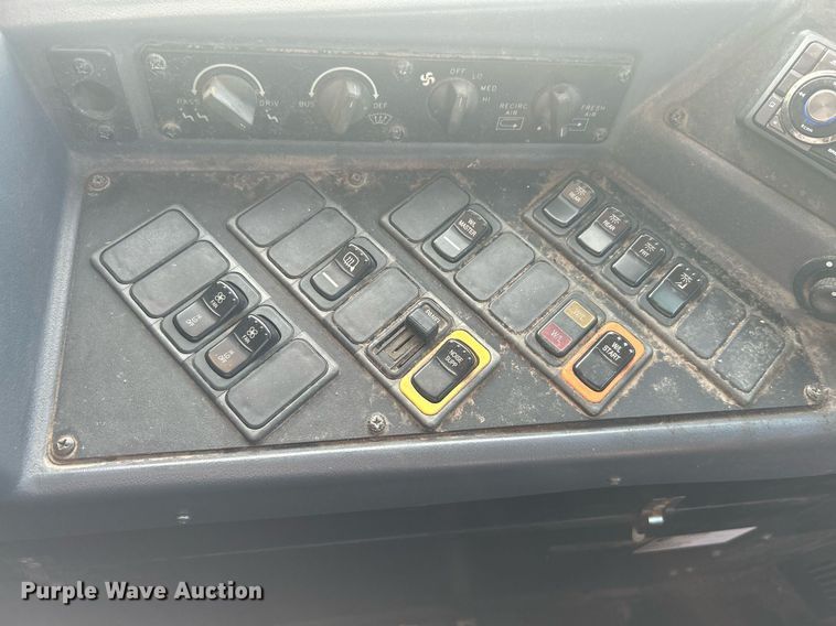 image for item DJ6299 2014 Blue Bird  school bus