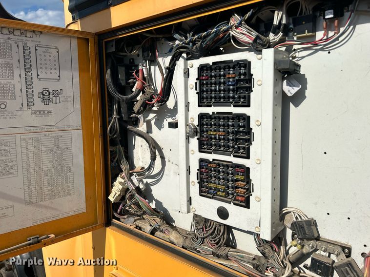 image for item DJ6301 2012 Blue Bird Vision  school bus