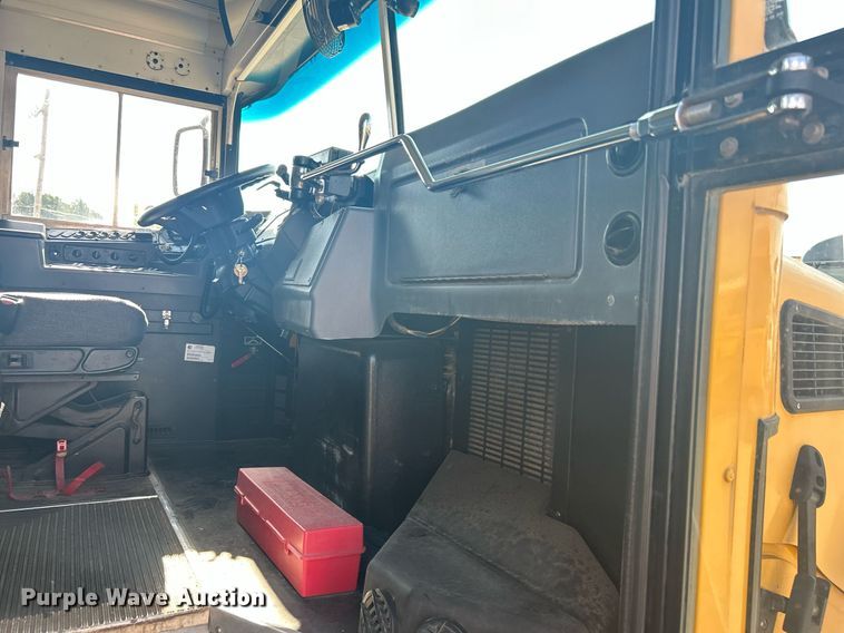 image for item DJ6301 2012 Blue Bird Vision  school bus