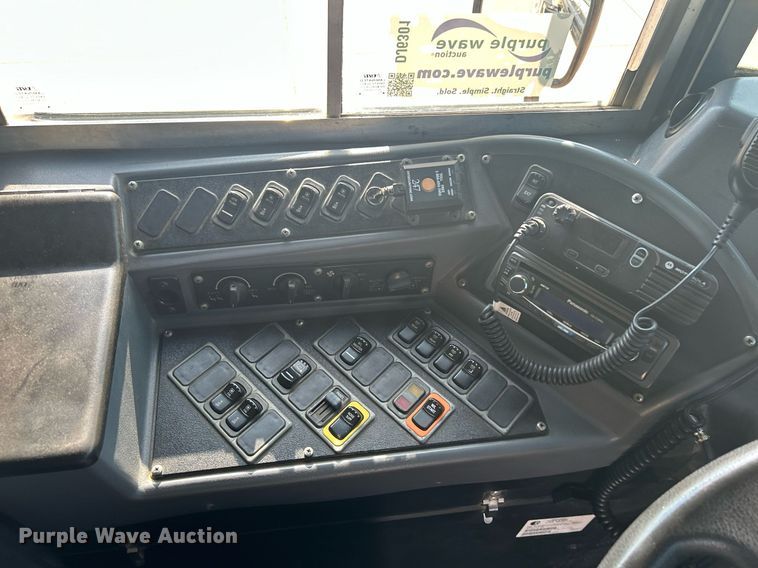 image for item DJ6301 2012 Blue Bird Vision  school bus