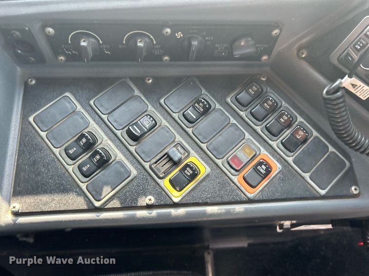 image for item DJ6301 2012 Blue Bird Vision  school bus