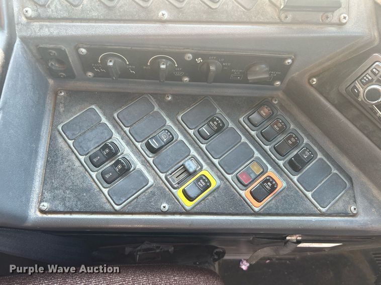 image for item DJ6302 2012 Blue Bird Vision  school bus