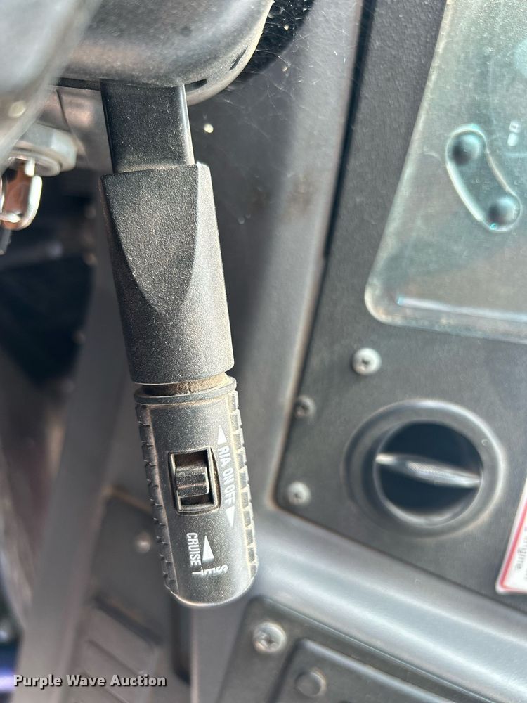 image for item DJ6303 2012 Blue Bird Vision  school bus