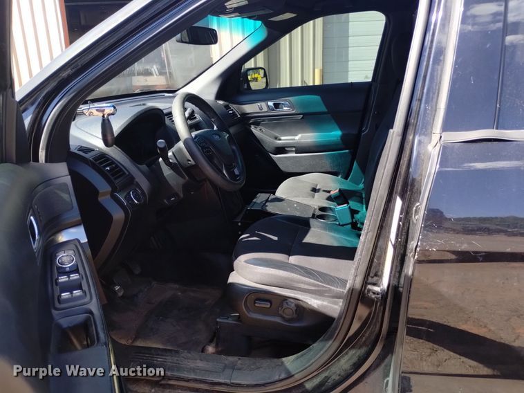 image for item DK8763 2016 Ford Explorer Police Interceptor  SUV