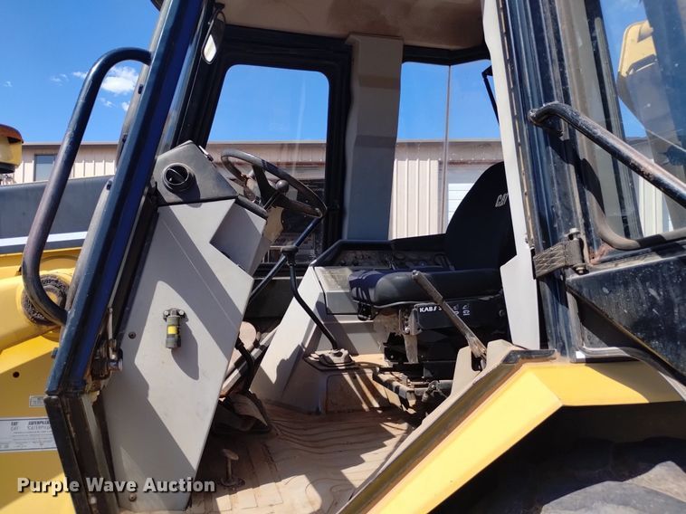 image for item DK8764 1994 Caterpillar 426B  backhoe