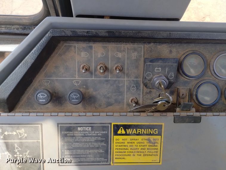 image for item DK8764 1994 Caterpillar 426B  backhoe