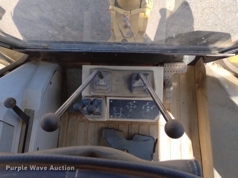 image for item DK8764 1994 Caterpillar 426B  backhoe