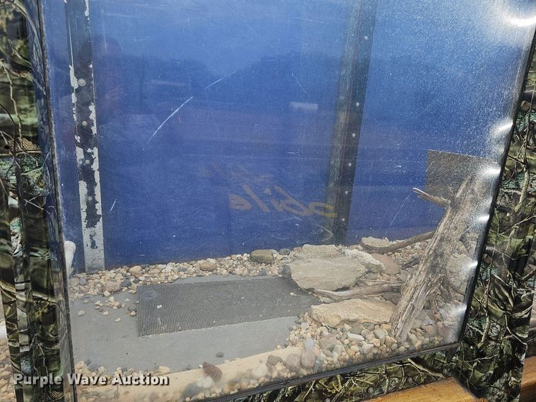 image for item DN8589 Mobile aquarium