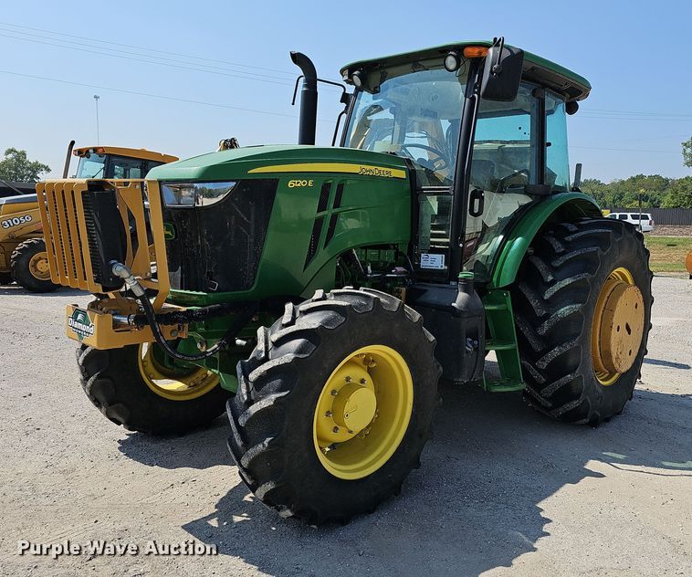 image for item DN8600 2016 John Deere 6120E  MFWD tractor