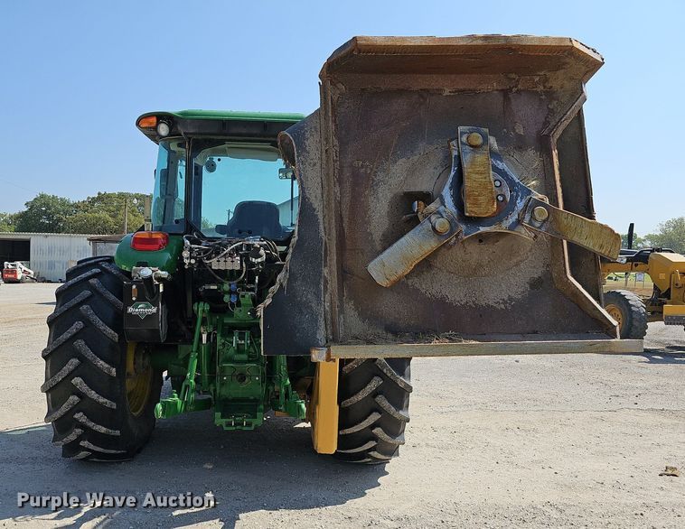 image for item DN8600 2016 John Deere 6120E  MFWD tractor