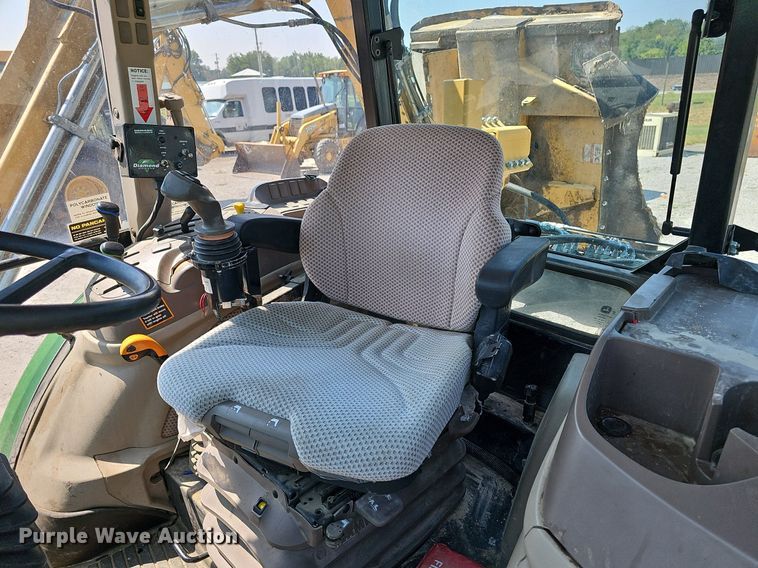 image for item DN8600 2016 John Deere 6120E  MFWD tractor