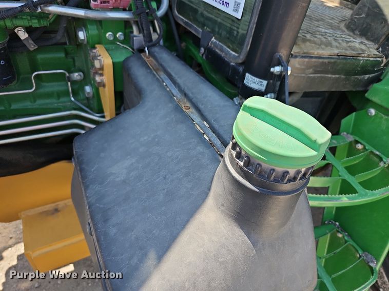 image for item DN8600 2016 John Deere 6120E  MFWD tractor