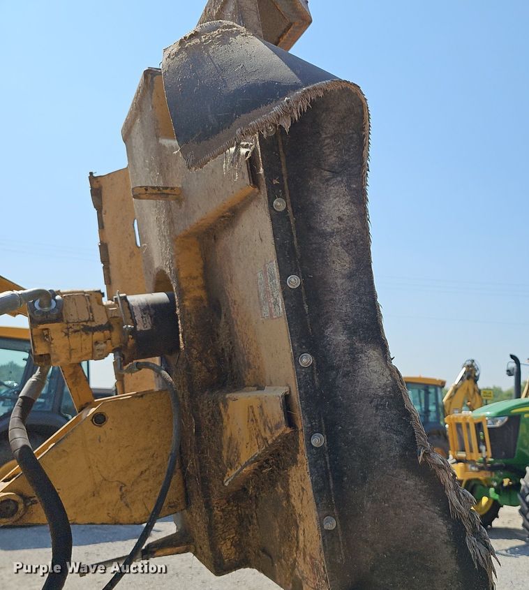 image for item DN8600 2016 John Deere 6120E  MFWD tractor