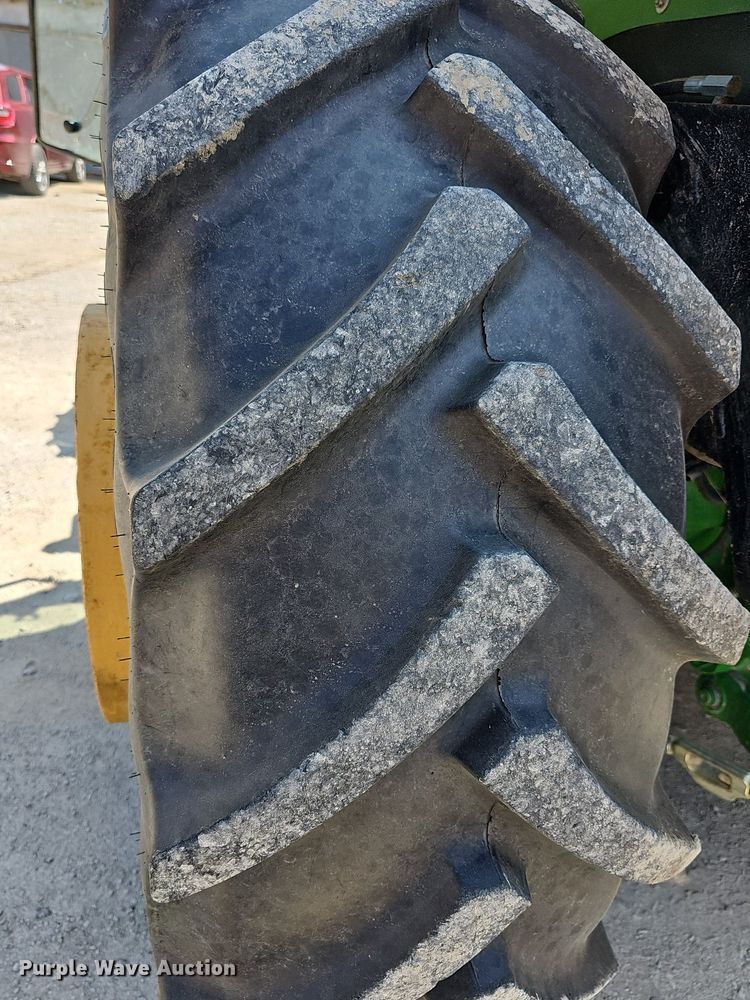 image for item DN8600 2016 John Deere 6120E  MFWD tractor