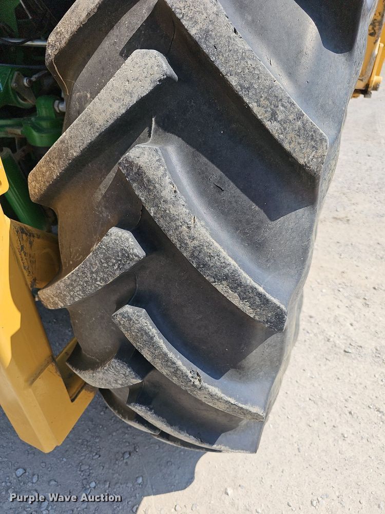 image for item DN8600 2016 John Deere 6120E  MFWD tractor