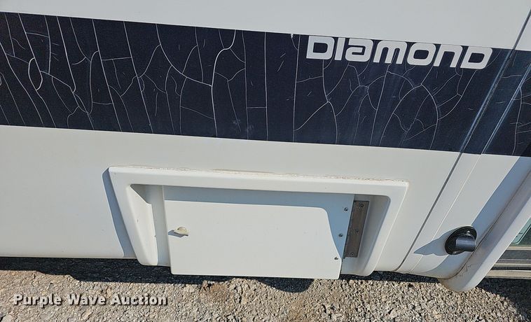 image for item DN8630 2017 Ford E450 Super Duty  shuttle bus