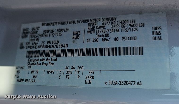 image for item DN8630 2017 Ford E450 Super Duty  shuttle bus