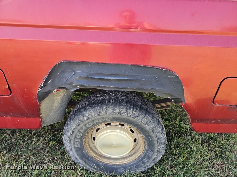 image for item DN8631 1996 Ford F150  pickup truck