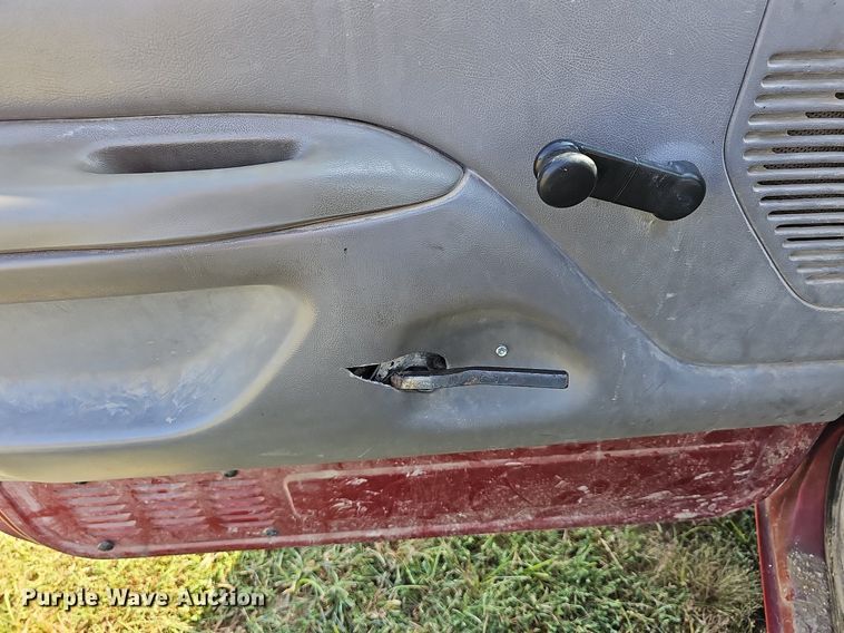 image for item DN8631 1996 Ford F150  pickup truck