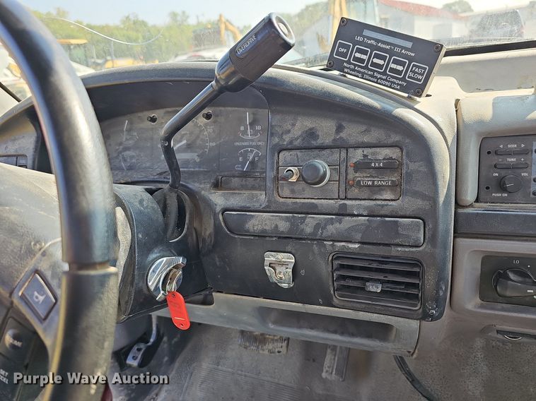 image for item DN8631 1996 Ford F150  pickup truck