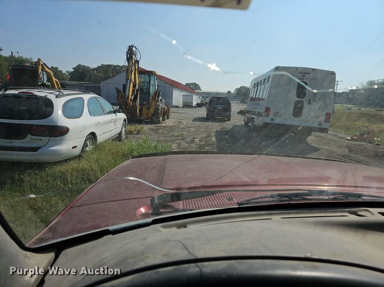 image for item DN8631 1996 Ford F150  pickup truck