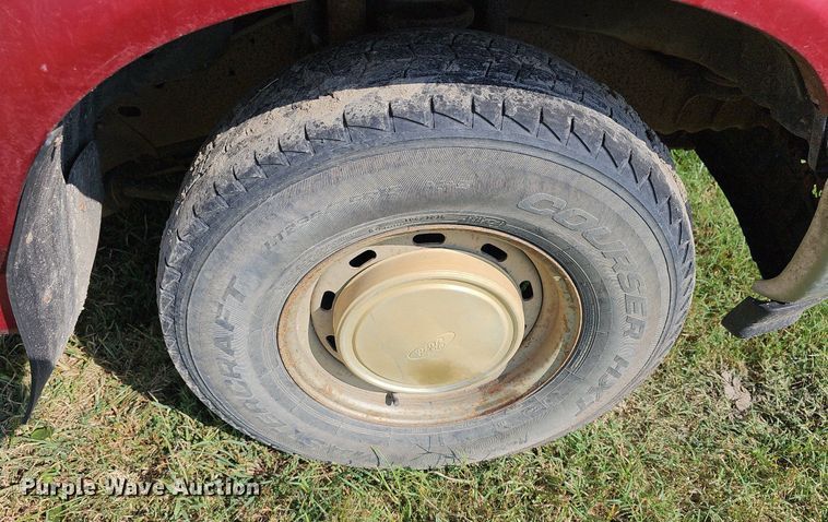 image for item DN8631 1996 Ford F150  pickup truck