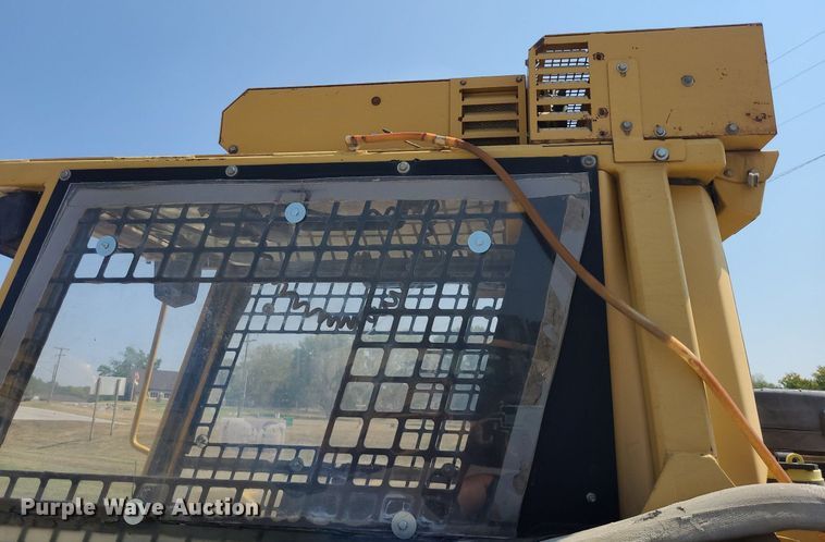 image for item DN8633 2000 ASV Posi-Track 4810  tracked skid steer loader