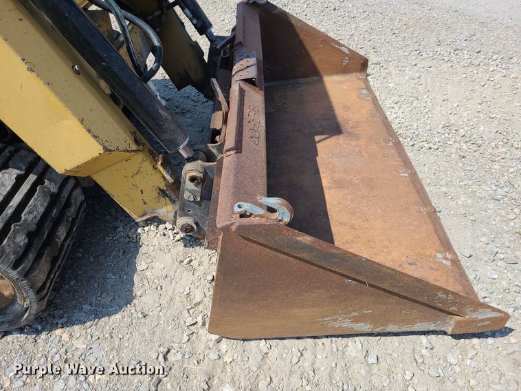 image for item DN8633 2000 ASV Posi-Track 4810  tracked skid steer loader