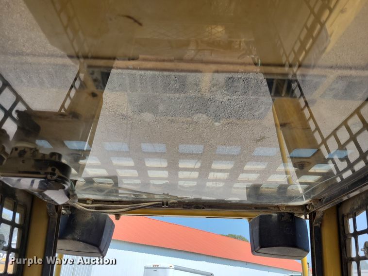 image for item DN8633 2000 ASV Posi-Track 4810  tracked skid steer loader